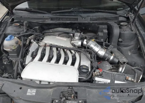 2004 Volkswagen Jetta Gli из США, поврежденный, VIN 3VWVH69M84M105375